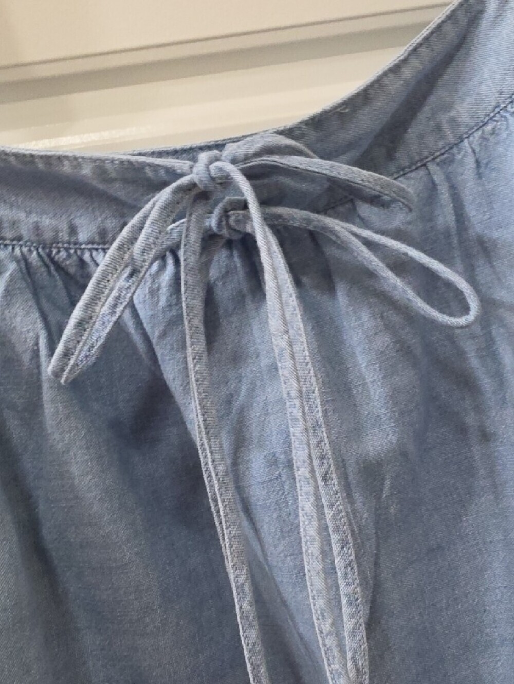 Levi's Light Blue Denim Top with Eyelet Hem - XL - Picture 10 of 11